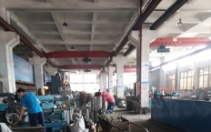 日標(biāo)法蘭球閥廠房設(shè)備車工 日標(biāo)法蘭球閥廠房設(shè)備車工